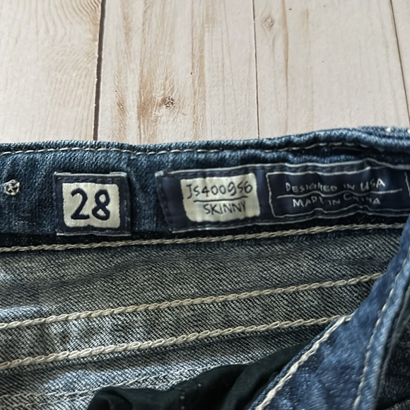 Miss Me | Skinny Jeans - Picture 4 of 7